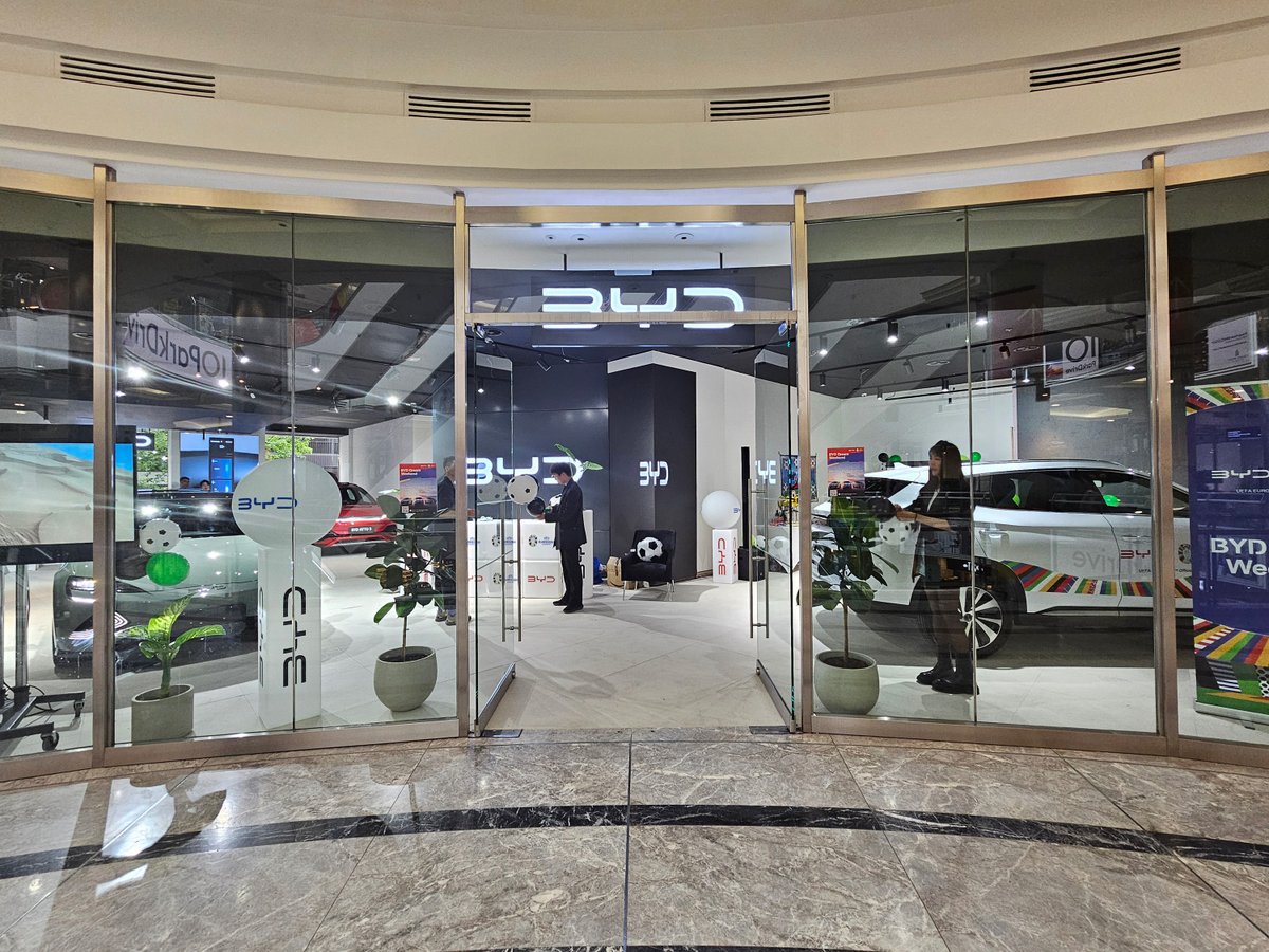 BYD Canary Wharf